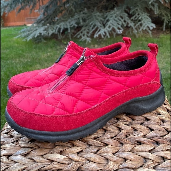 Lands End Slip-on Comfortable Slip Resistant Low Top Red Shoes Womens Size 8.5 - Picture 1 of 7